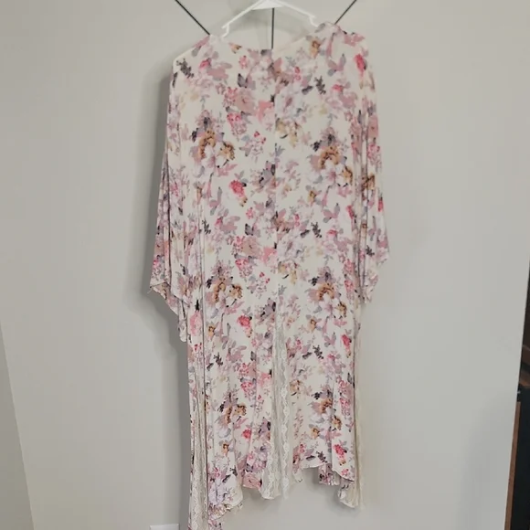 Floral Kimono Cardigan - Picture 4 of 5